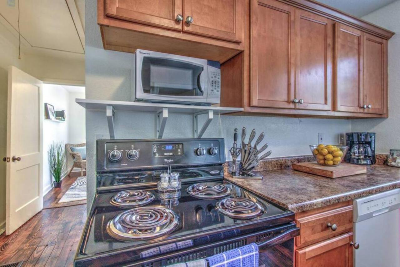 Walking Distance To The Of Midtown * Memphis